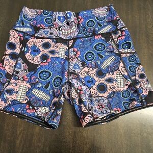 Constantly Varied Gear (CVG) Knockout shorts medium cotton candy skull